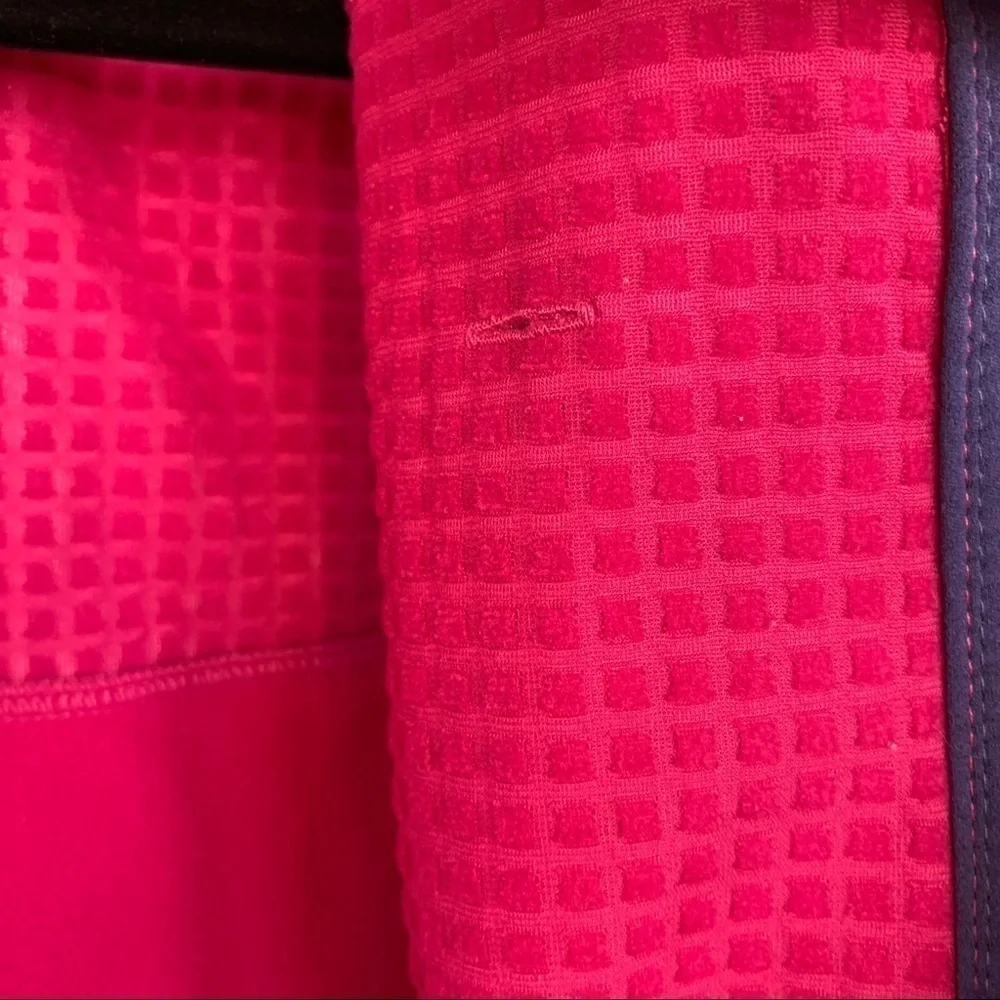 Nike Dark Pink Running Vest With‎ Reflective Strips Size XS